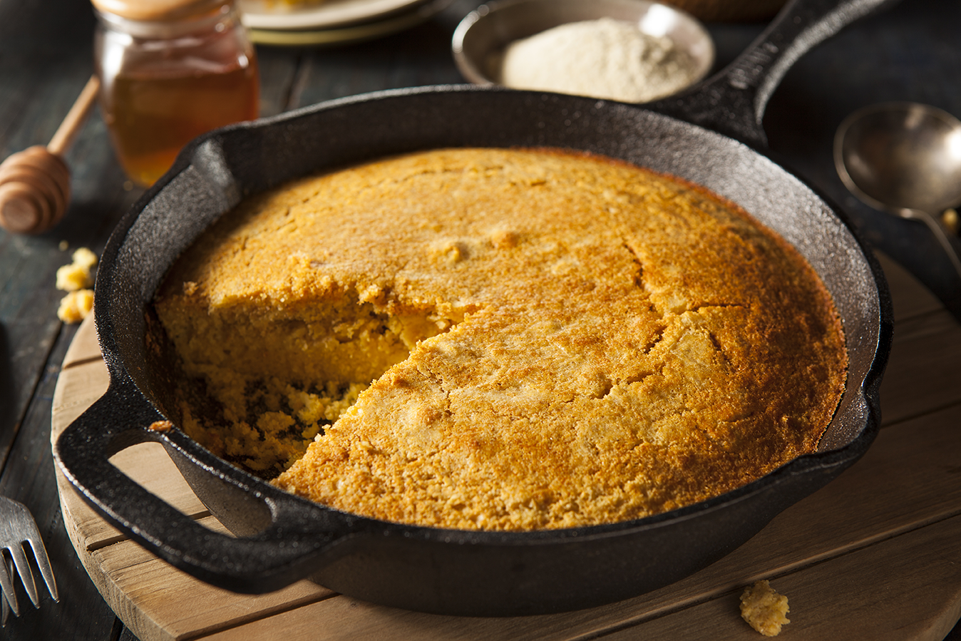 Made some cornbread in the Aunt Jemima Meal corn stick pan. Made